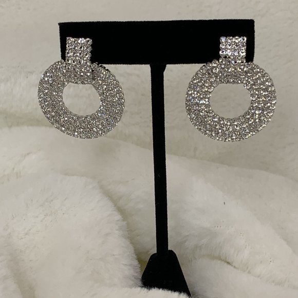 Circle Rhinestone Earrings - Picture 2 of 2